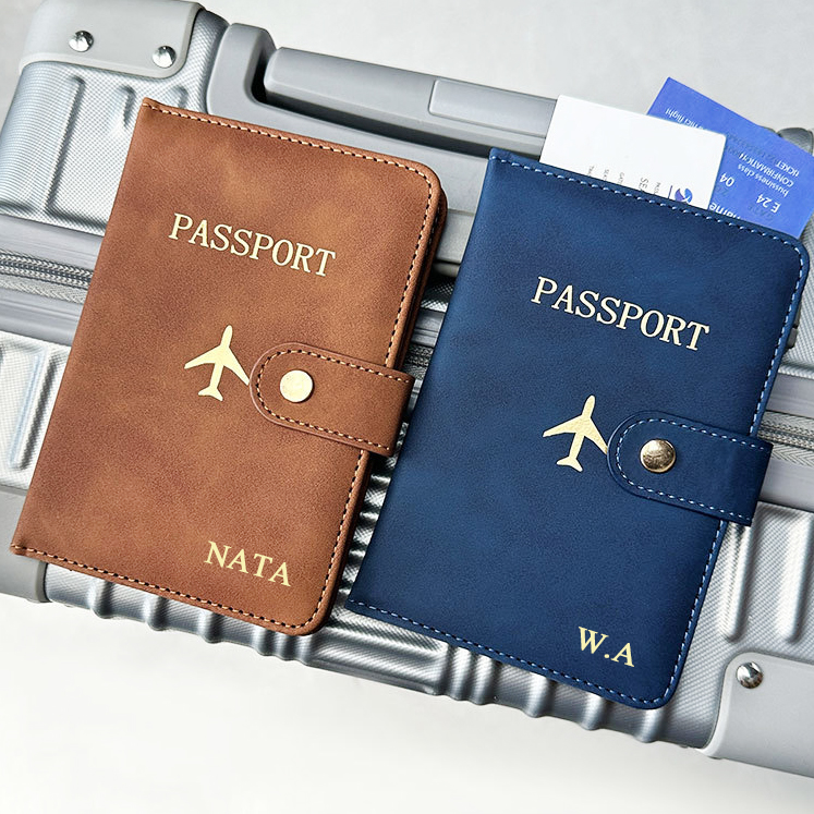 Personaliseer Naam Reispaspoor - Men Accessories Name recensie en prijs